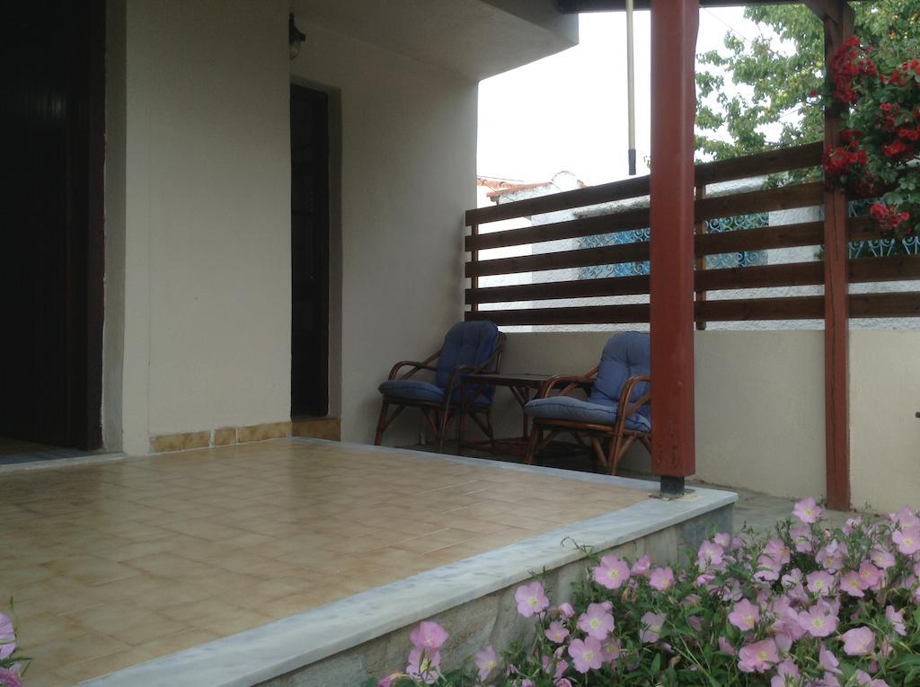 Studios Lalu Skiathos-Stadt Exterior foto