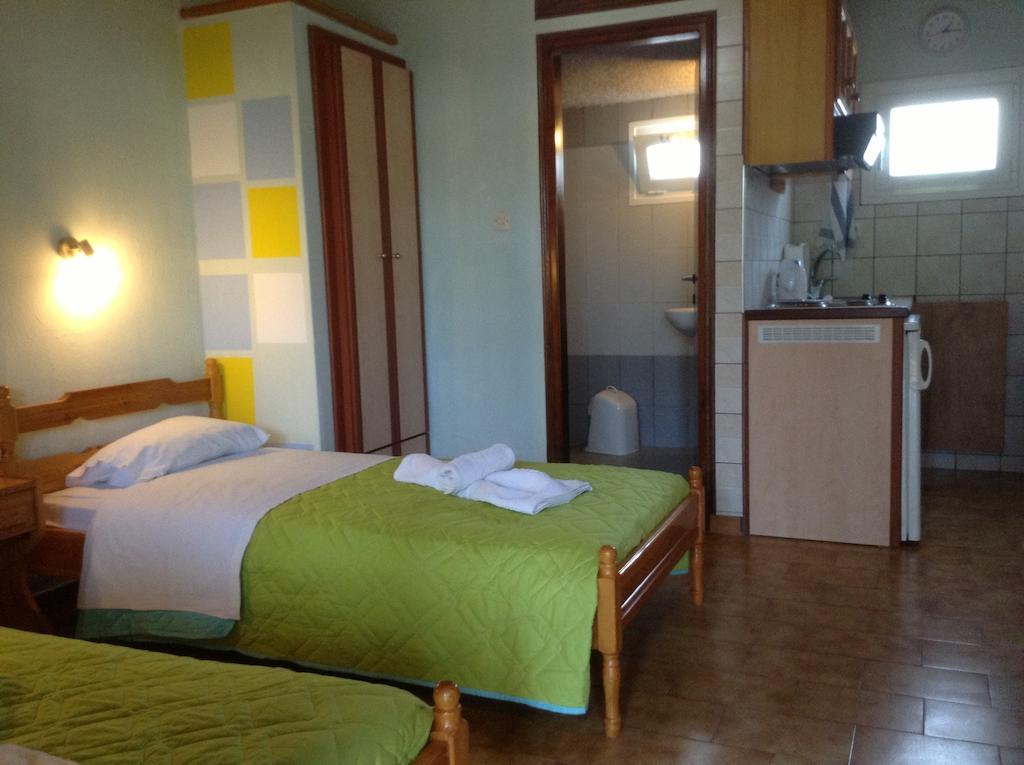 Studios Lalu Skiathos-Stadt Exterior foto